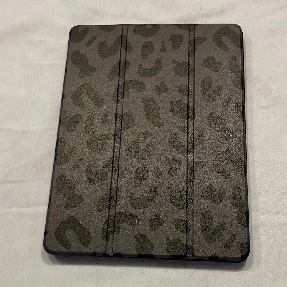 Leopard Print Tablet Case